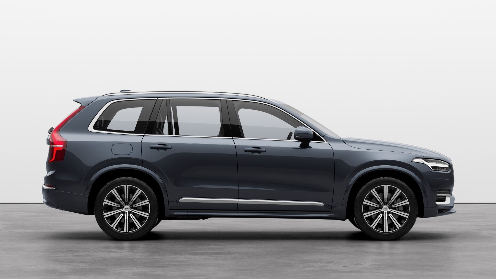 XC90-DenimBlue-Plus-15980-1